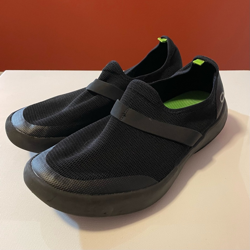 Oofos Women’s OOmg Low Mesh‎ Black Slip On Recovery Comfort Shoe Sneaker